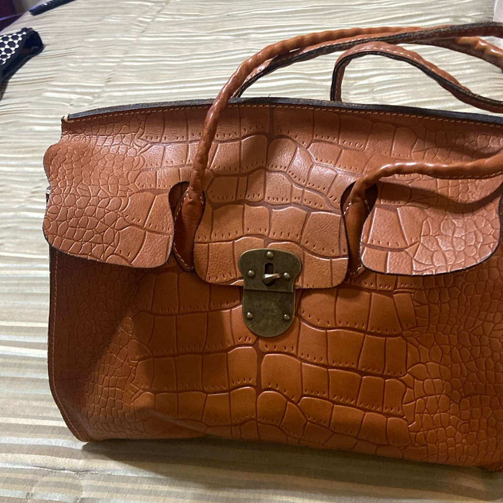 Patricia Nash Brown Leather Tote !